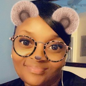 Meet your Posher, Regina